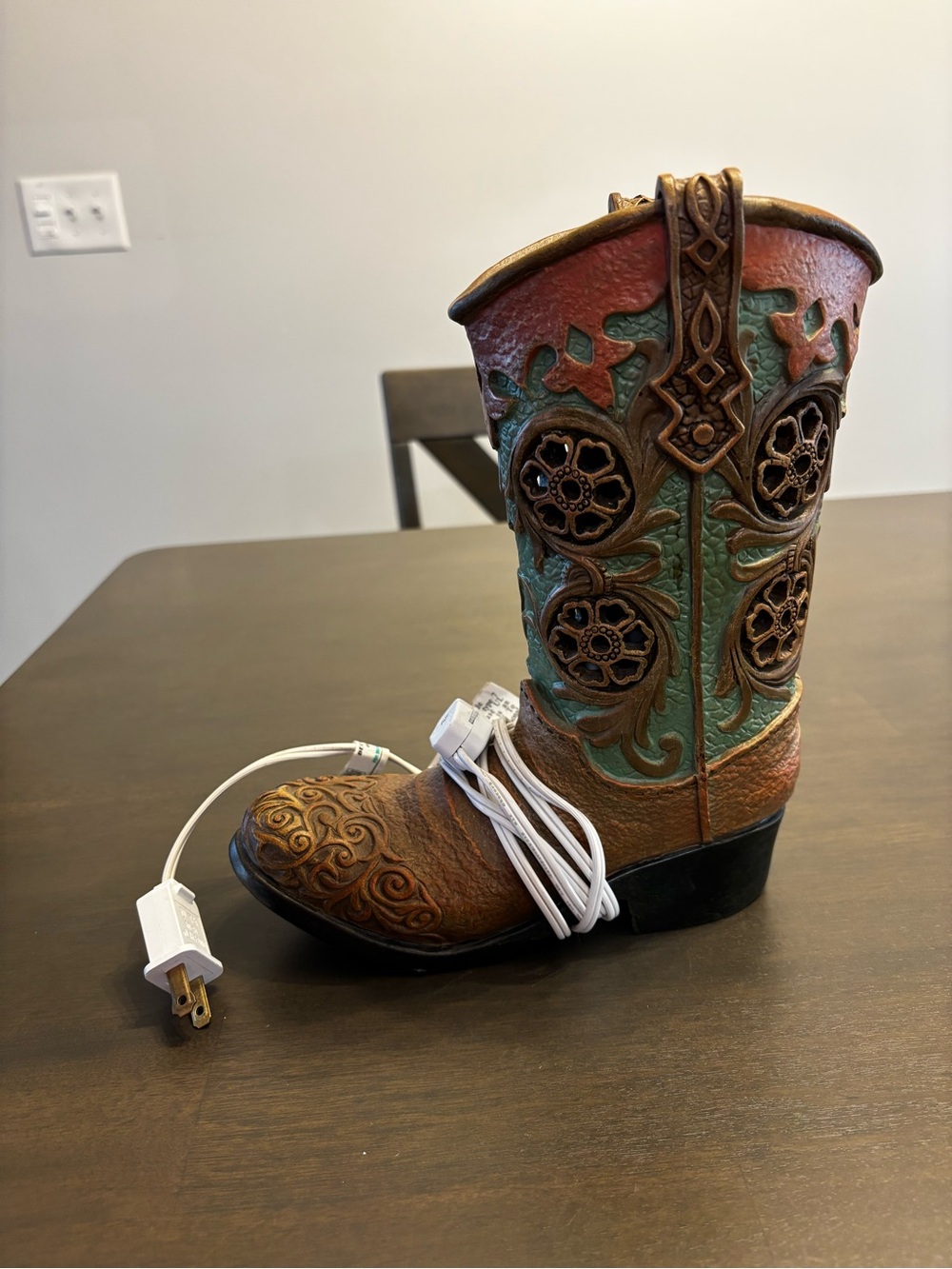 Cracker Barrel Brown and Turquoise Boot Lamp Accent